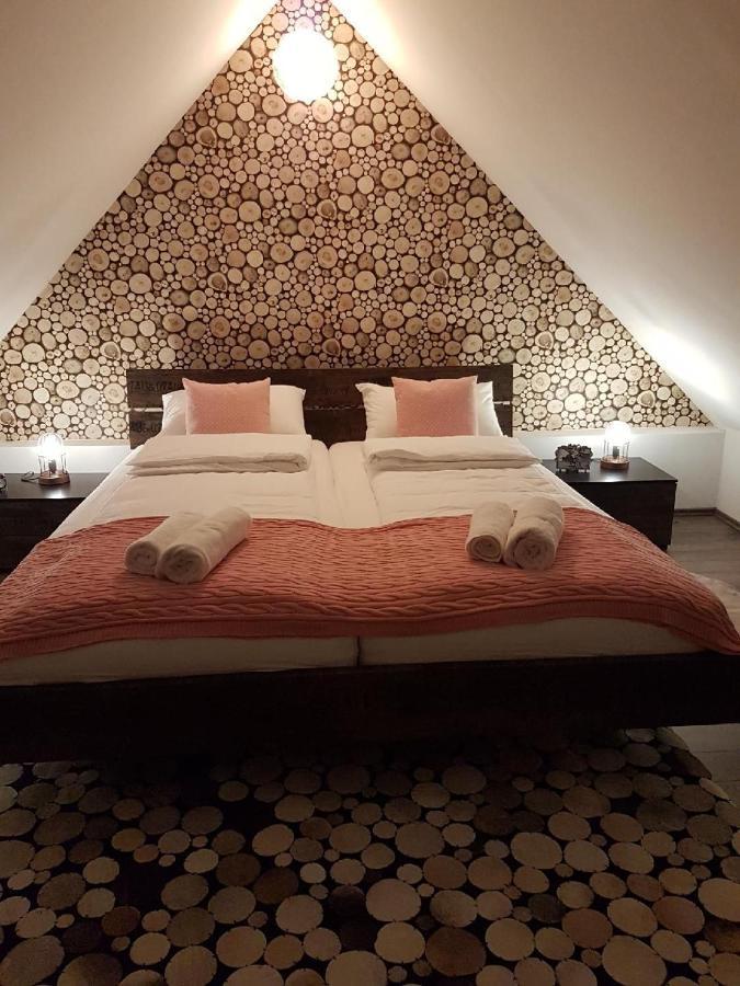 Romantic Apartments Sweet Baci Марибор Экстерьер фото