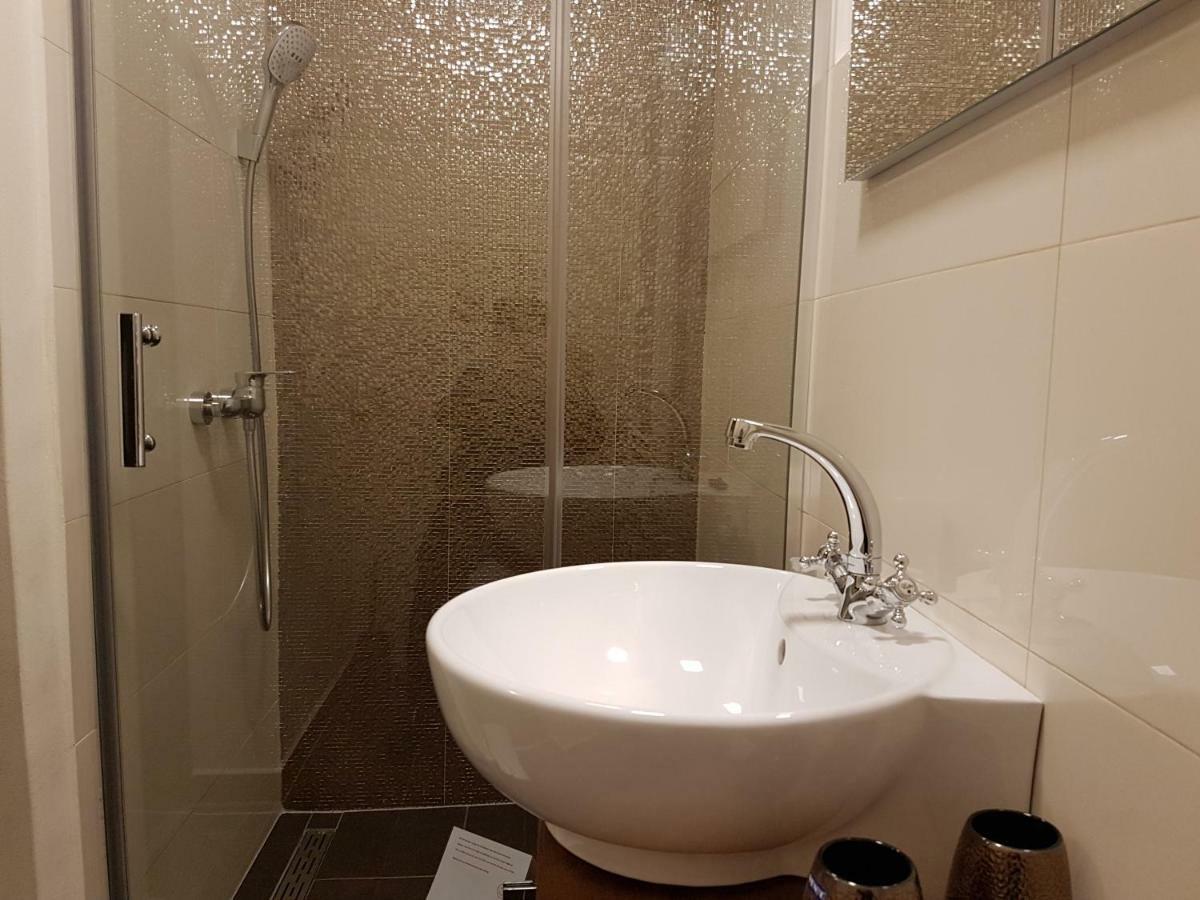 Romantic Apartments Sweet Baci Марибор Экстерьер фото